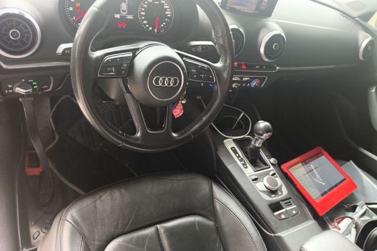 Audi A3 2017 immagine di auto #10