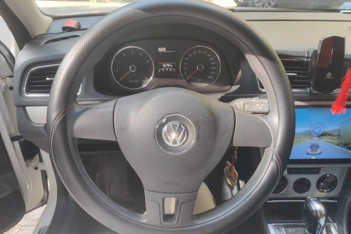 Volkswagen Lavida 2014 car image #22