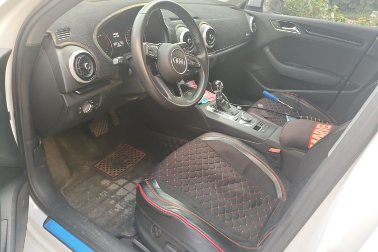 Audi A3 2019 car image #9