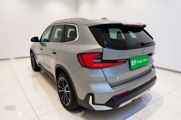 BMW X1 2023 car image #5
