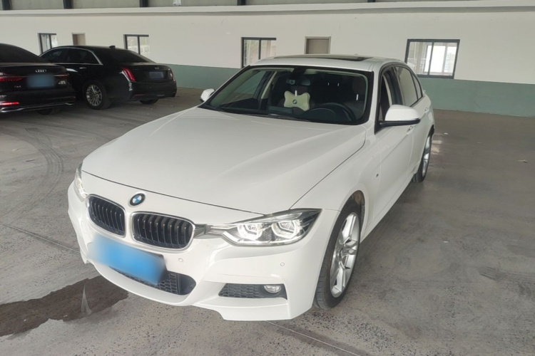 BMW 3 Series 2018 car image #2