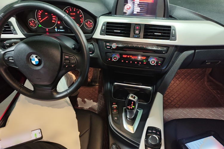 BMW 3 Series 2015 #10 BMW 3 Series 2015 immagine di auto #10
