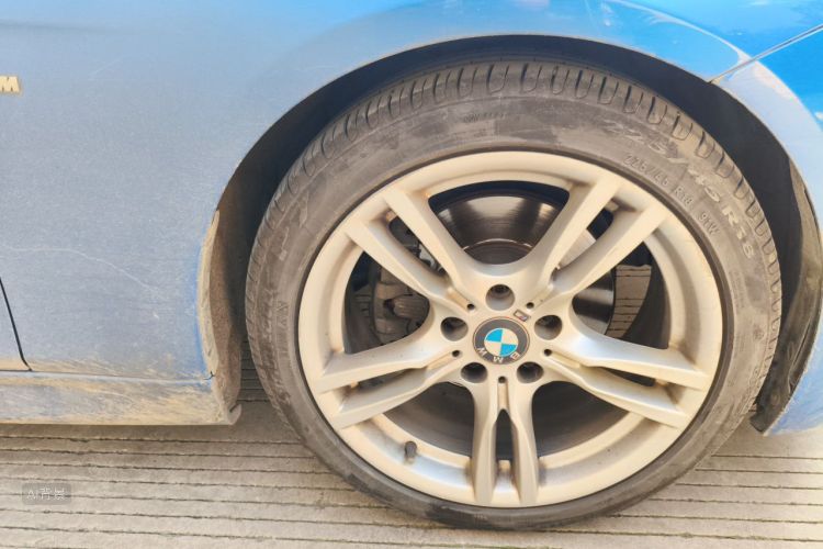 BMW 3 Series 2019 #9 BMW 3 Series 2019 car image #9