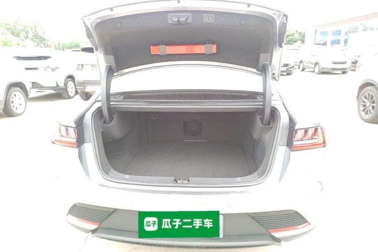 BYD Han 2021 car image #19