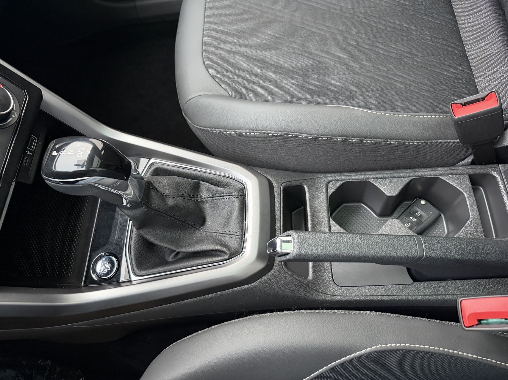 Volkswagen T-Cross 2023 #12 Volkswagen T-Cross 2023 صورة سيارة #12