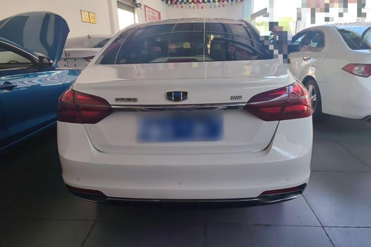 GEELY Emgrand 2018 car image #6