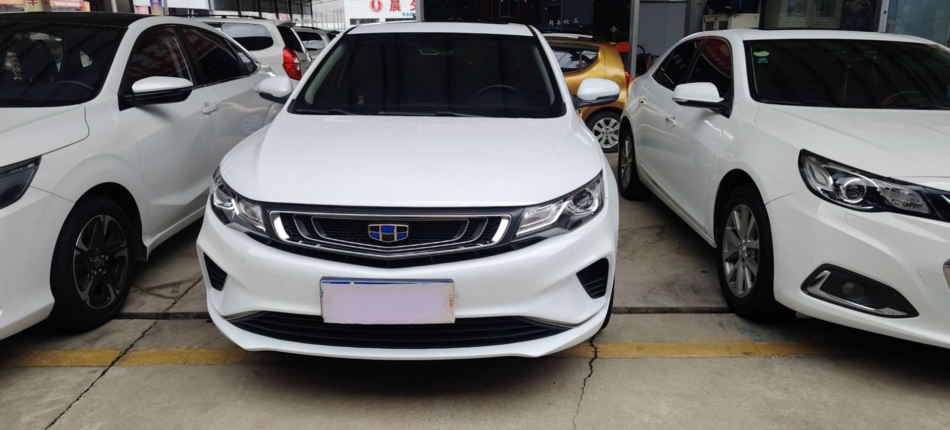 GEELY Emgrand GL 2018 car image #2