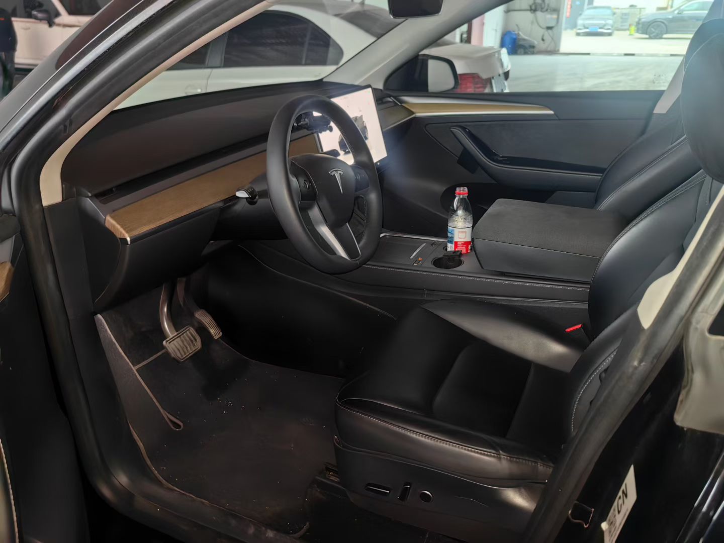Tesla Model Y 2022 #5 Tesla Model Y 2022 immagine di auto #5