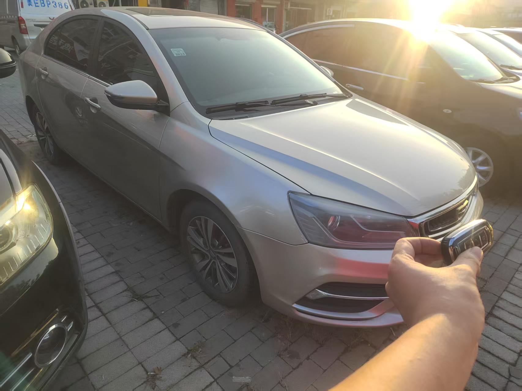 GEELY Emgrand 2019 #2 GEELY Emgrand 2019 صورة سيارة #2
