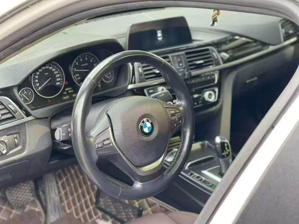 BMW 3 Series 2018 #7 BMW 3 Series 2018 car image #7