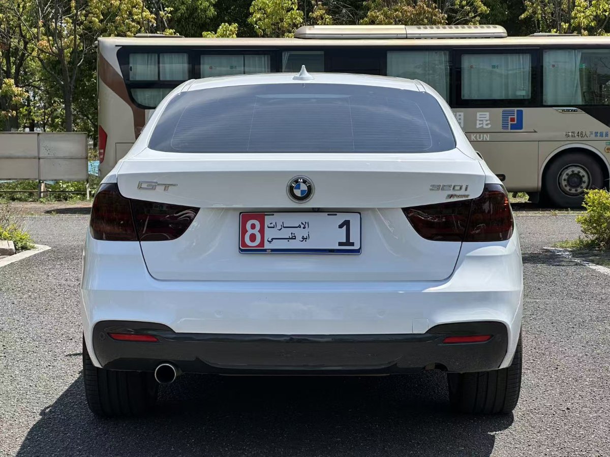 BMW 3 Series GT 2018 صورة سيارة #8
