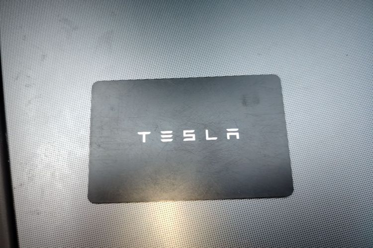 Tesla Model 3 2025 car image #9