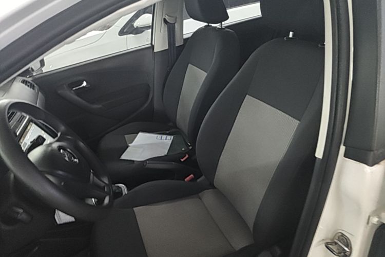 Volkswagen Polo 2017 #15 Volkswagen Polo 2017 car image #15