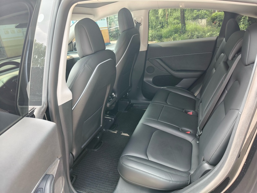 Tesla Model Y 2022 #7 Tesla Model Y 2022 car image #7