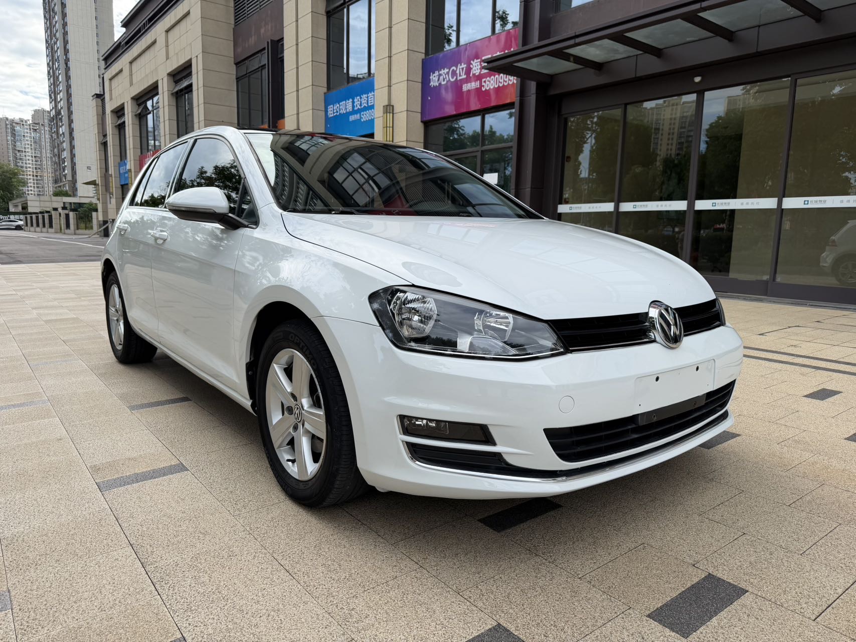 Volkswagen Golf 2016 car image #3