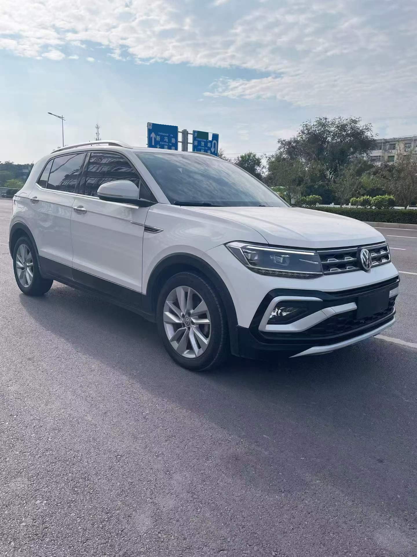 Volkswagen T-Cross 2022 #2 Volkswagen T-Cross 2022 car image #2