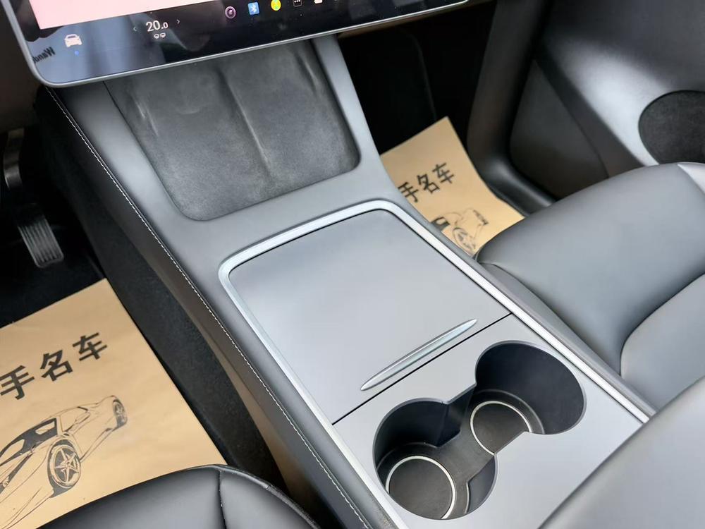 Tesla Model Y 2021 #13 Tesla Model Y 2021 car image #13