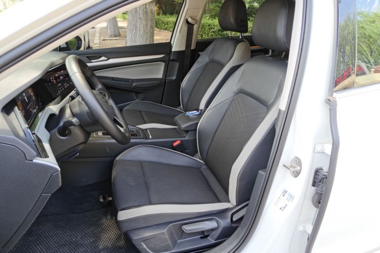 Volkswagen Golf 2024 #15 Volkswagen Golf 2024 car image #15
