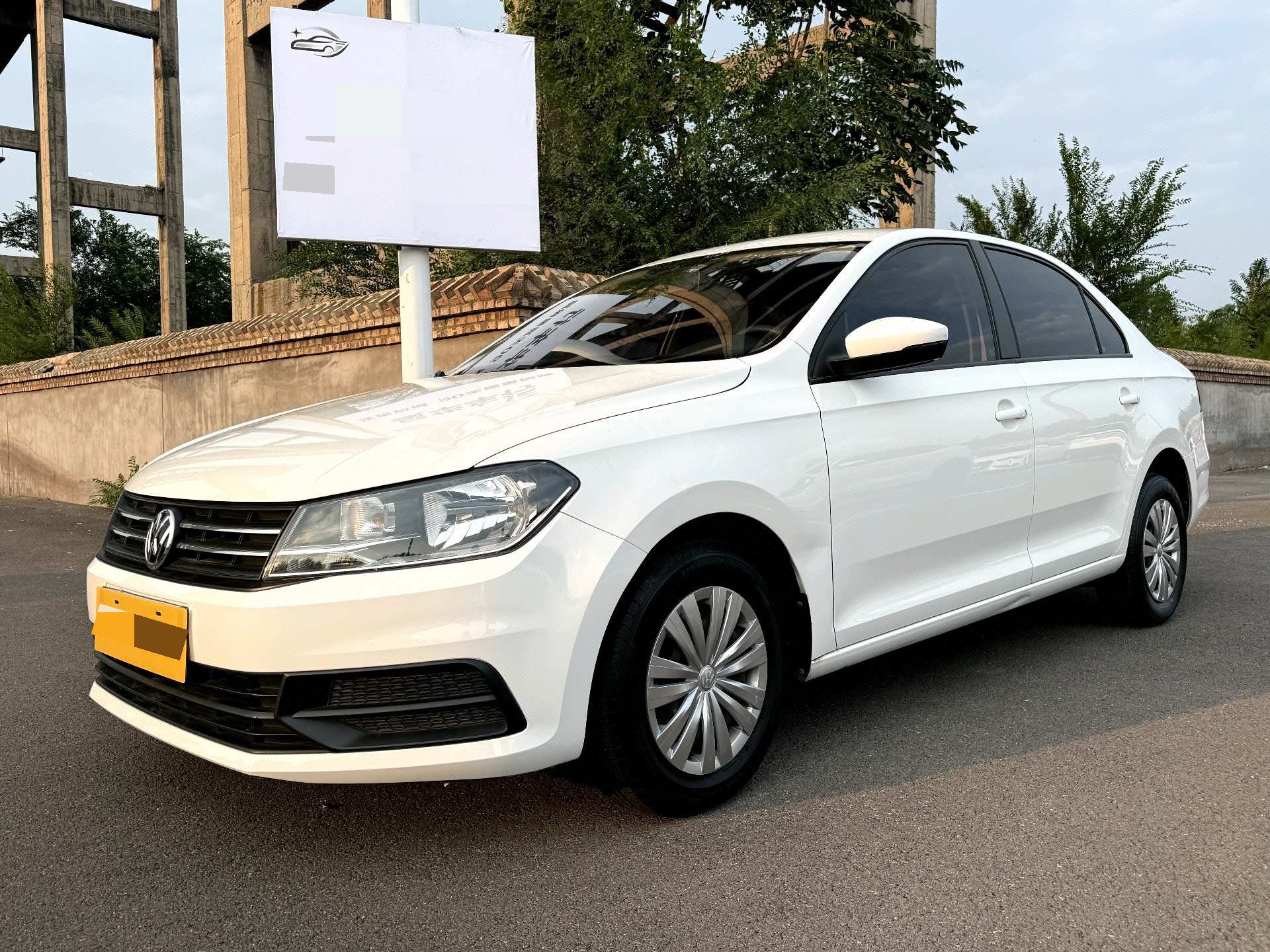 Volkswagen Santana 2019 car image 