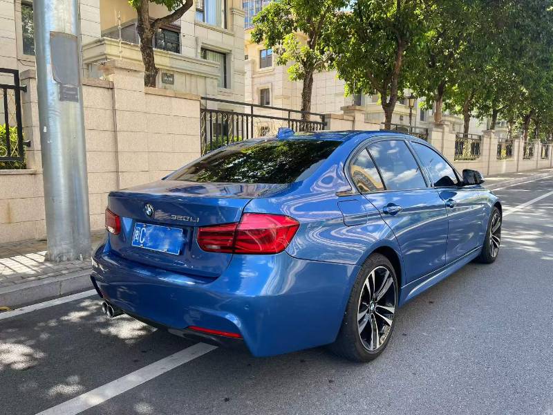 BMW 3 Series 2019 car image #7