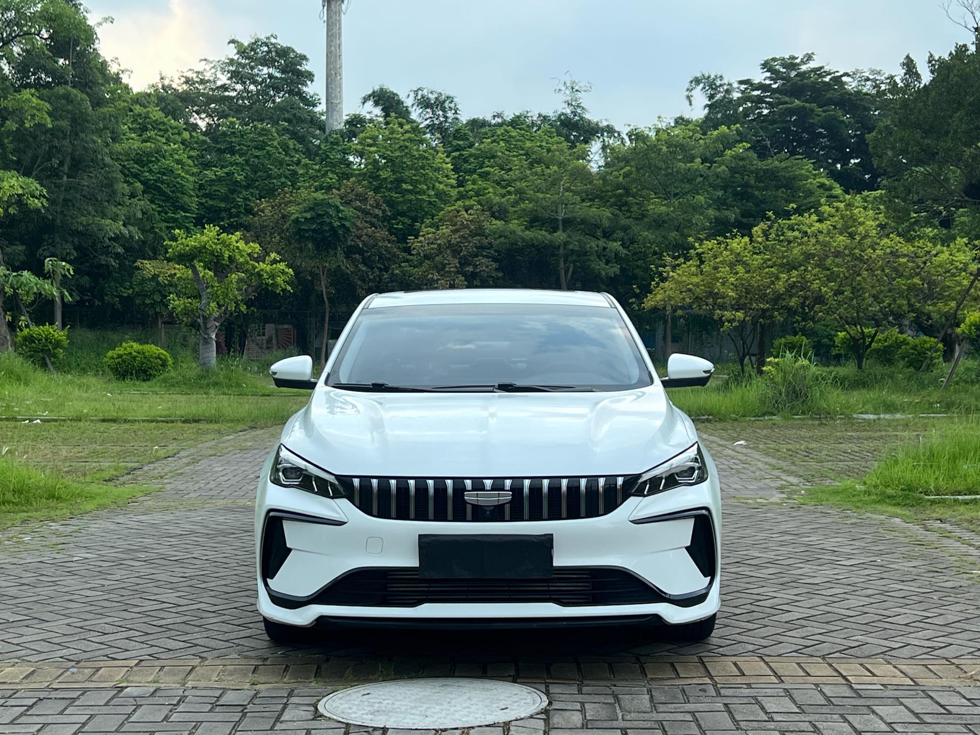GEELY Binray 2024 car image #2