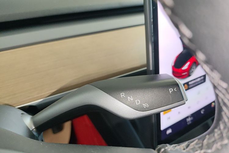 Tesla Model 3 2021 car image #14
