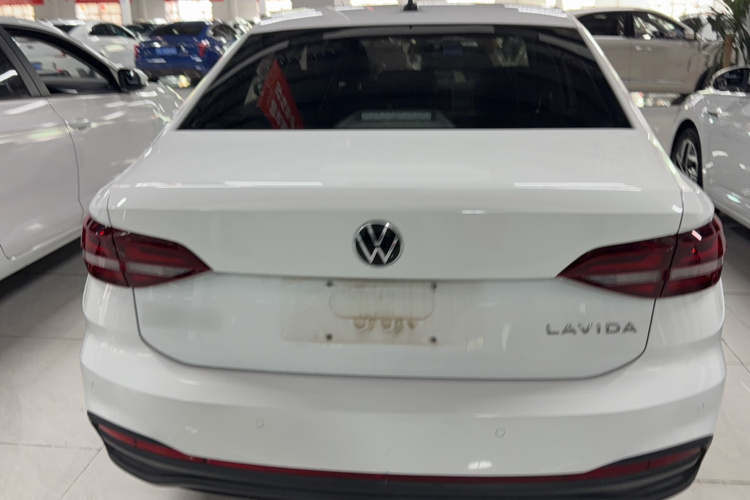 Volkswagen Lavida 2023 car image #4