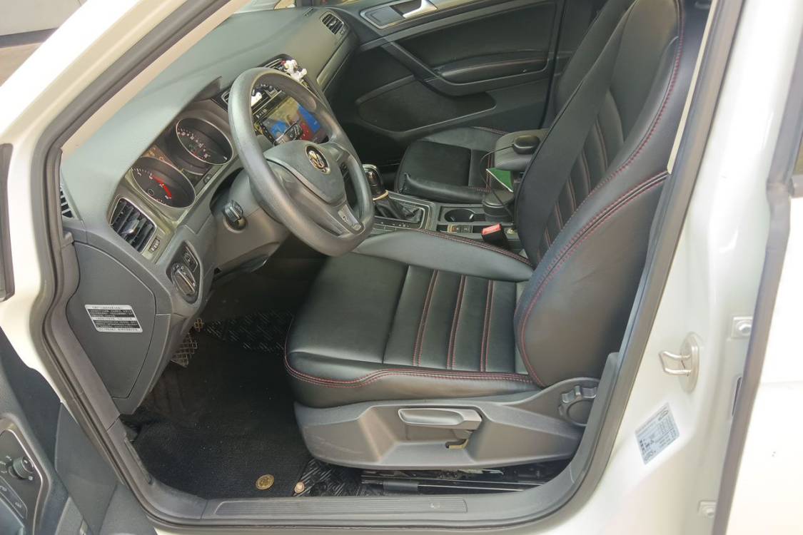 Volkswagen Golf 2016 car image #20