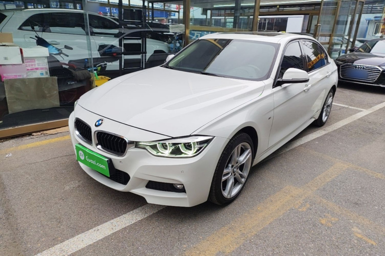 BMW 3 Series 2019 #2 BMW 3 Series 2019 car image #2