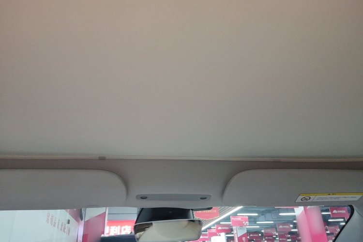 Tesla Model 3 2024 car image #18