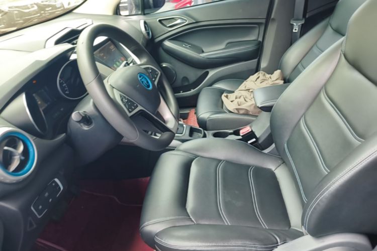 BYD Yuan New Energy 2019 #19 BYD Yuan New Energy 2019 car image #19