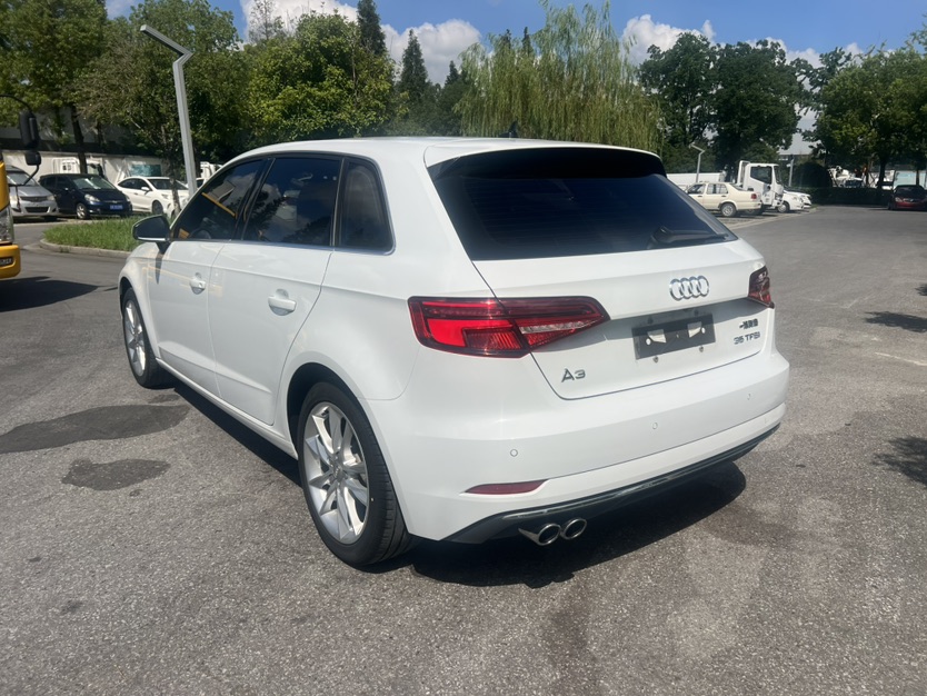 Audi A3 2019 car image #5