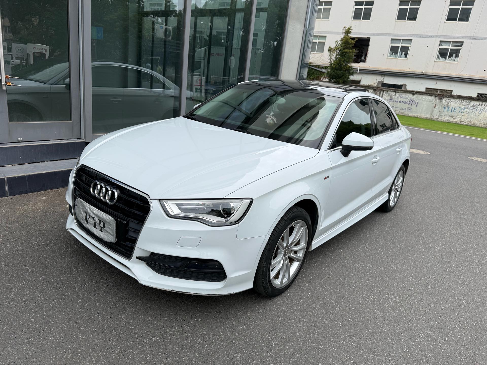 2014 2014 car image
