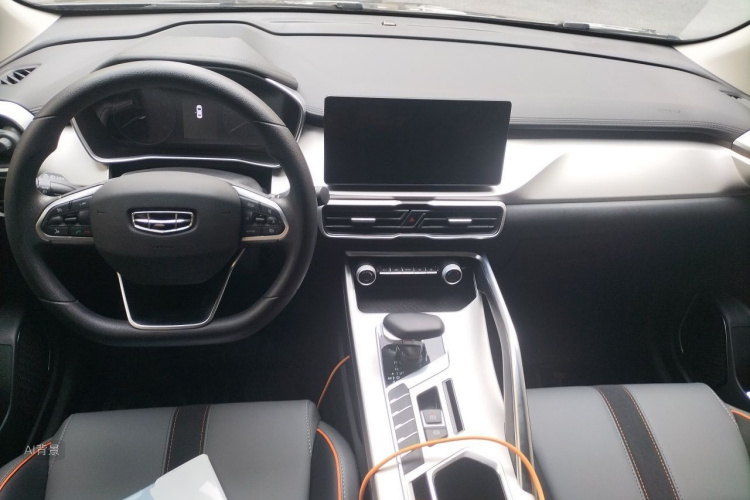 GEELY Coolray 2024 car image #11