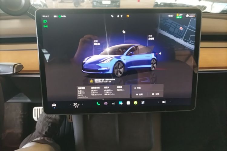 Tesla Model 3 2022 car image #13