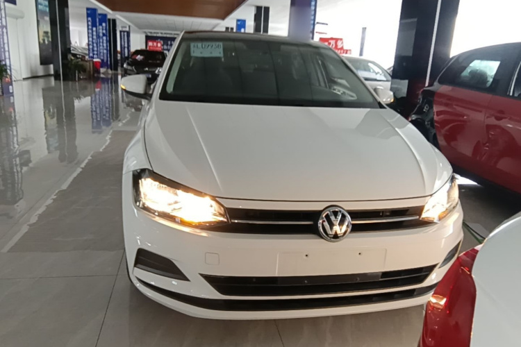 Volkswagen Polo 2019 #3 Volkswagen Polo 2019 car image #3