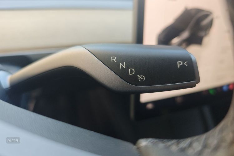 Tesla Model Y 2022 #16 Tesla Model Y 2022 car image #16