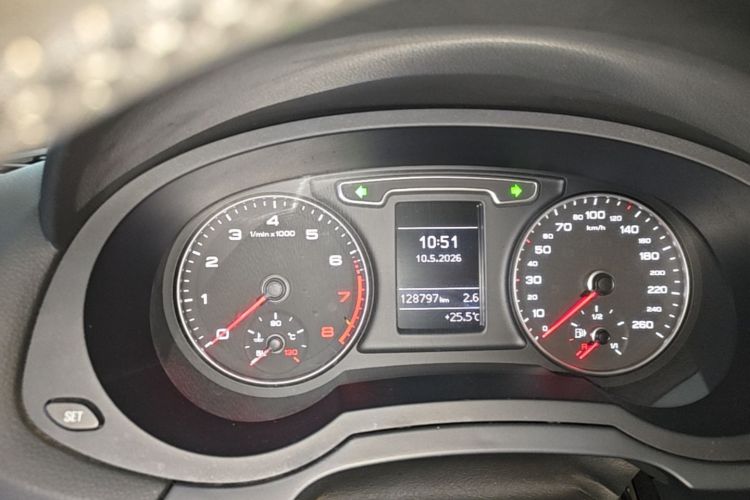 Audi Q3 2016 #16 Audi Q3 2016 car image #16