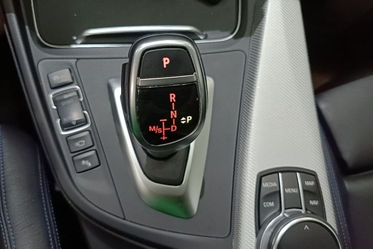 BMW 3 Series GT 2019 #18 BMW 3 Series GT 2019 immagine di auto #18