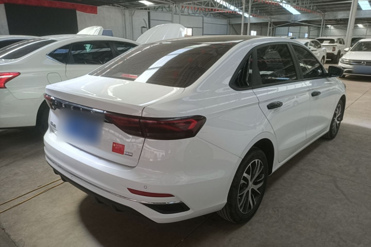 GEELY Emgrand 2023 immagine di auto #7