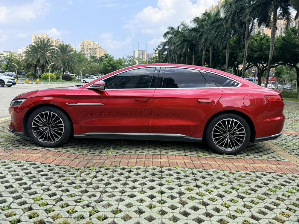 BYD Han 2022 immagine di auto #4