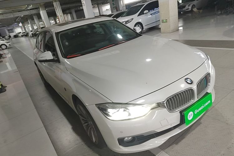 BMW 3 Series 2019 car image #4