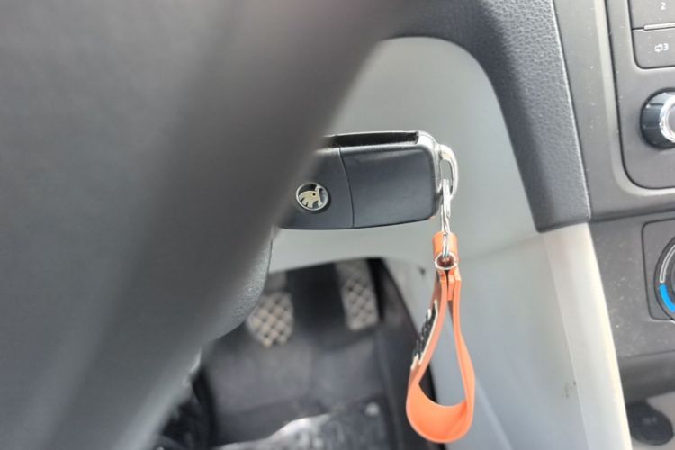 2016 immagine di auto #9