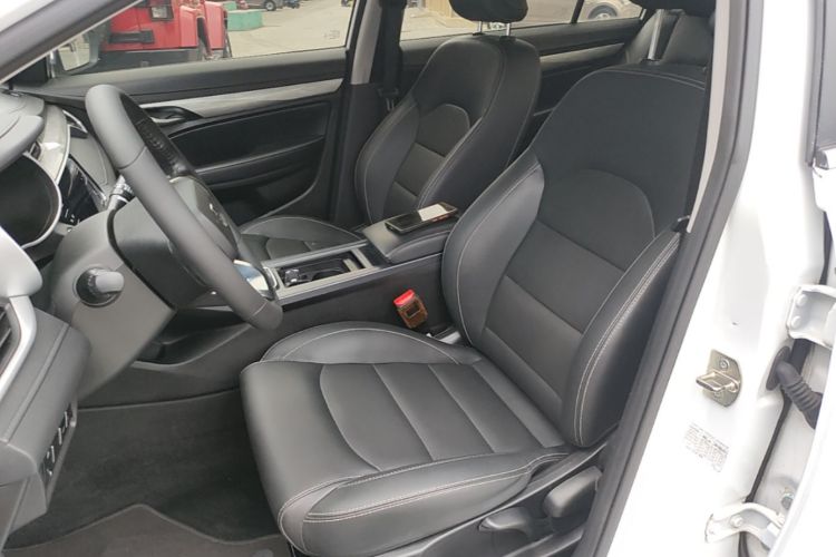 GEELY Emgrand 2020 car image #15