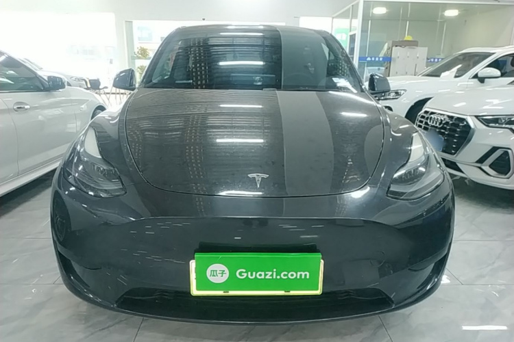 Tesla Model Y 2024 #3 Tesla Model Y 2024 car image #3