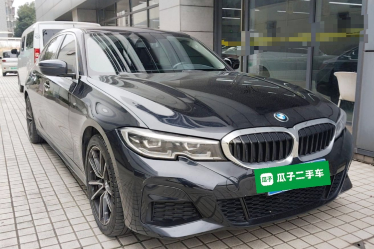 BMW 3 Series 2021 #4 BMW 3 Series 2021 car image #4