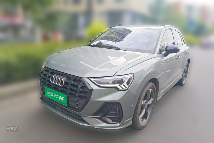 Audi Q3 2022 car image #2