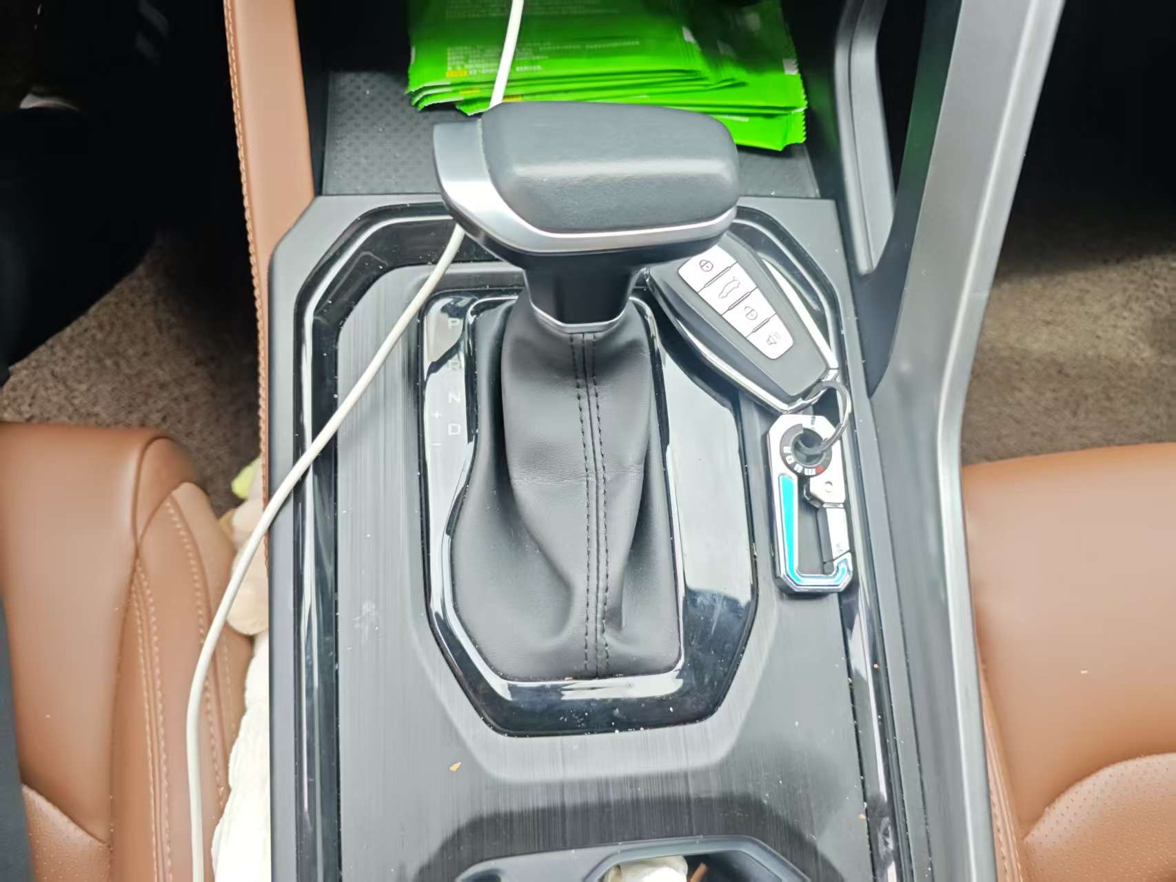 GEELY Vision X6 2022 car image #6