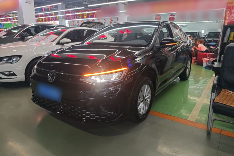 Volkswagen Lavida 2026 car image #2