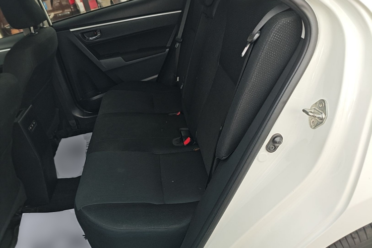 Toyota Corolla 2018 #17 Toyota Corolla 2018 car image #17